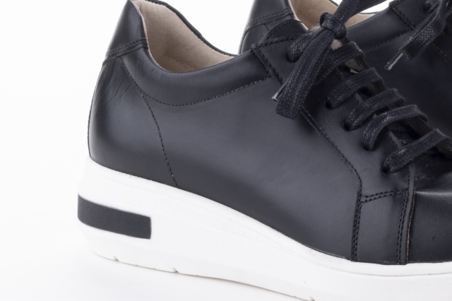 SNEAKER VENUS NEGRO