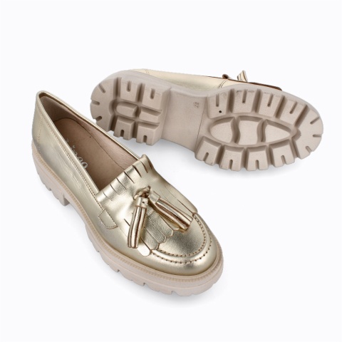 MOCASÍN METALIZADO PLATINO