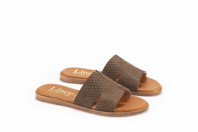 SANDALIA GRABADO CUADROS KAKI MENORCA