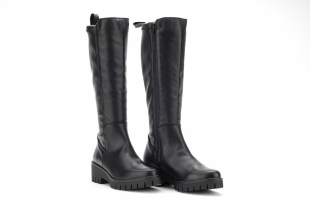 BOTA PIEL NEGRO
