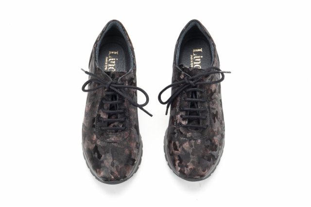 SNEAKER AFRIKA BURDEOS VENTURA