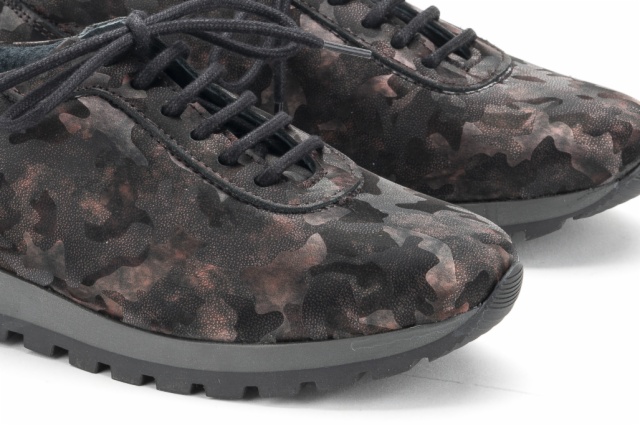 SNEAKER AFRIKA BURDEOS VENTURA