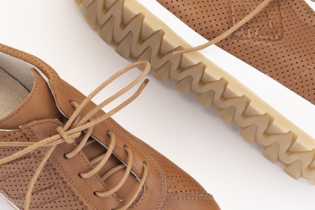 SNEAKERS CAMEL VENTURA