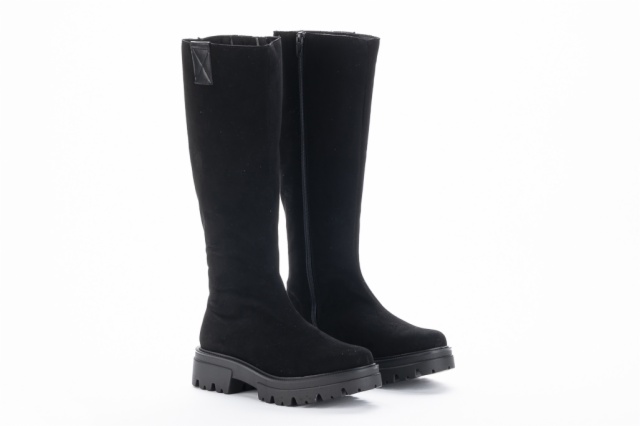 BOTA NEGRO ANTE ONTARIO