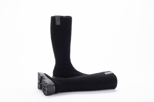 BOTA NEGRO ANTE ONTARIO