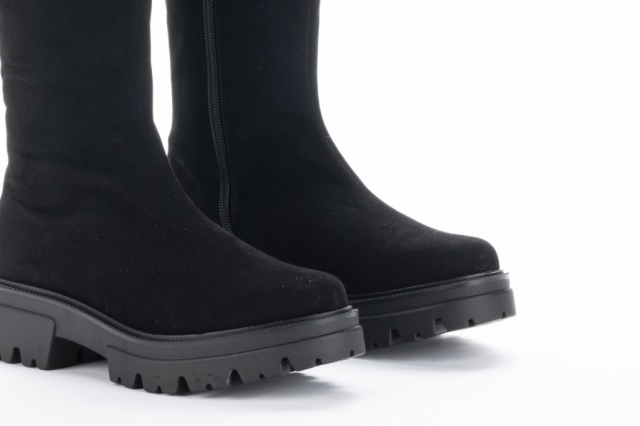 BOTA NEGRO ANTE ONTARIO