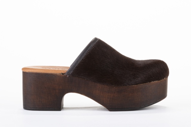 ZUECOS PONY MARRON