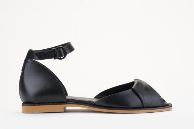 SANDALIA PLANA FLORENCIA NEGRO