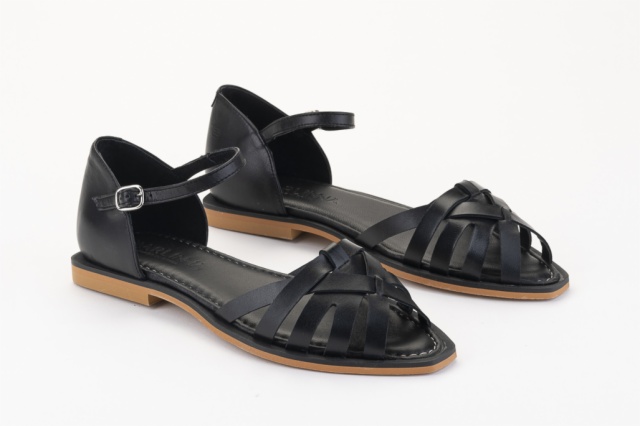 SANDALIA PLANA FLORENCIA NEGRO