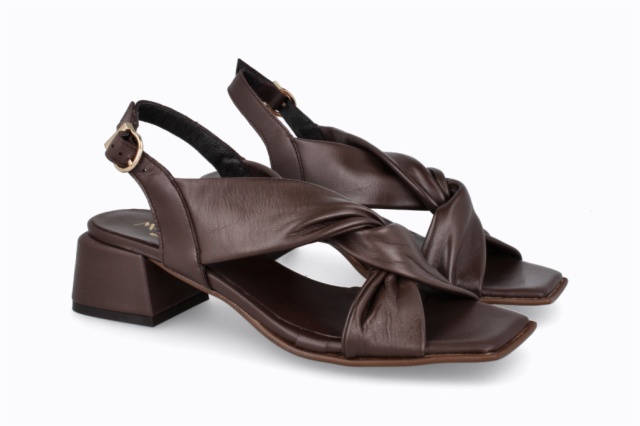 SANDALIA FLORENCIA MARRON