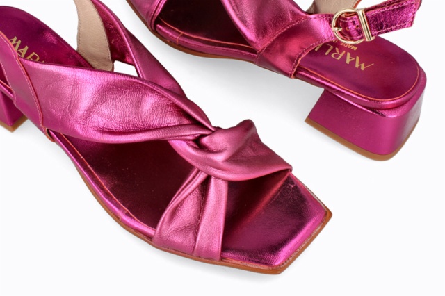 SANDALIA METALIZADO FUCSIA