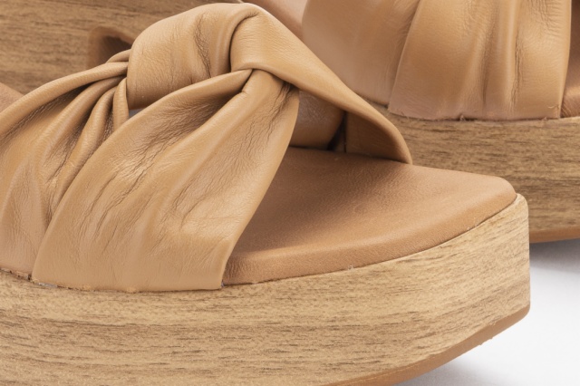 SANDALIA FLORENCIA  CAMEL