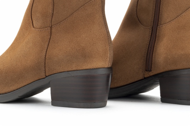 BOTIN COWBOY SERRAJE CUERO PISO DAKOTA