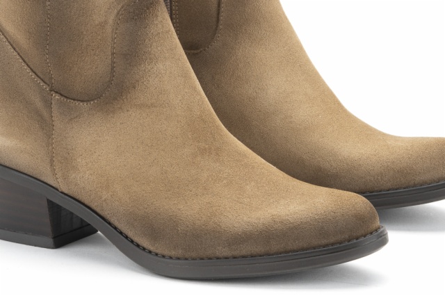 BOTIN COWBOY SERRAJE TIERRA PISO DAKOTA