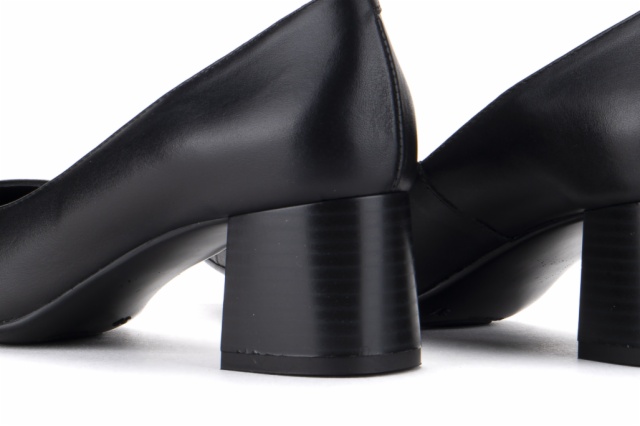 ZAPATOS PONCHO NEGRO SIRA