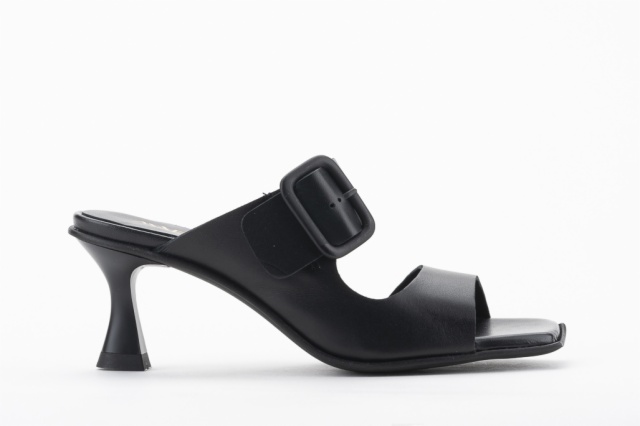 SANDALIAS DE TACÓN NEGRO DALIDA