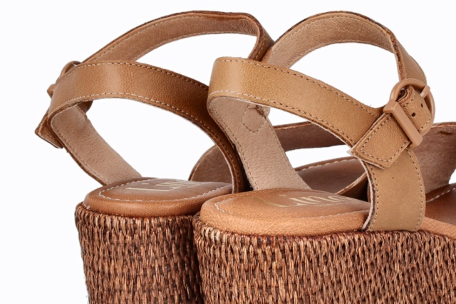 SANDALIAS CAMEL MAYKA