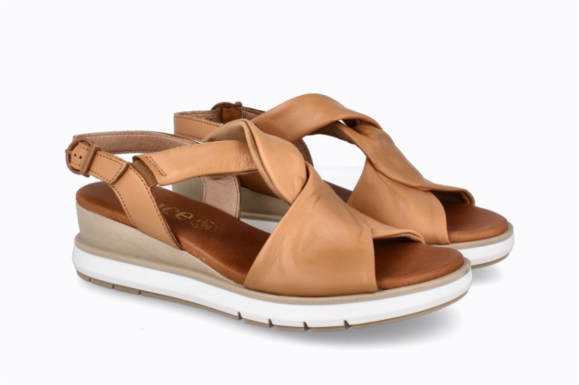 SANDALIAS CAMEL VENETO