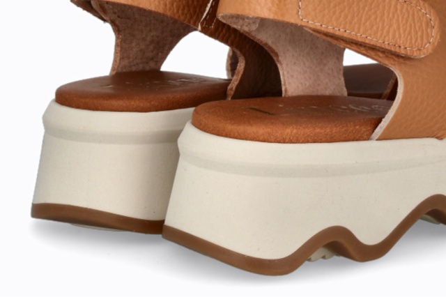 SANDALIA MAREA BUGUI CAMEL
