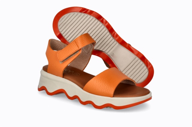 SANDALIA MAREA BUGUI VELCRO NARANJA