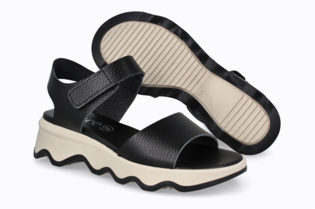 SANDALIA MAREA BUGUI VELCRO NEGRO