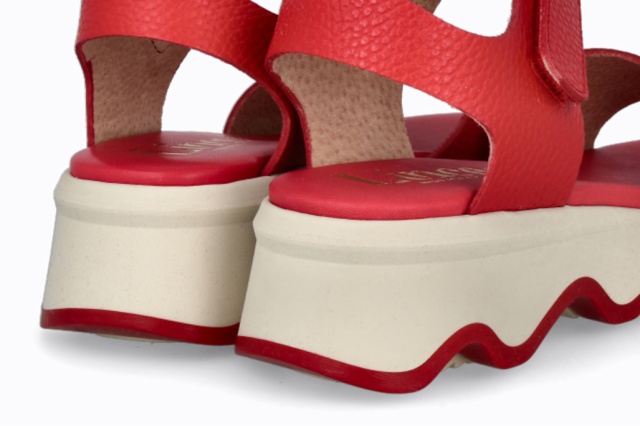 SANDALIA MAREA BUGUI VELCRO ROJO