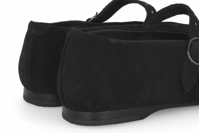 BAILARINA SERRAJE LEILA NEGRO