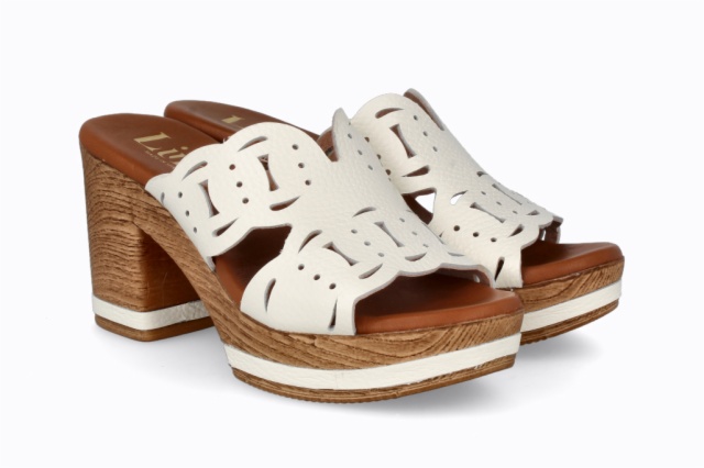 SANDALIA BUGUI CAPRI OCRE