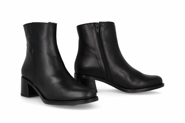 BOTÍN VELVET MARVEL NEGRO