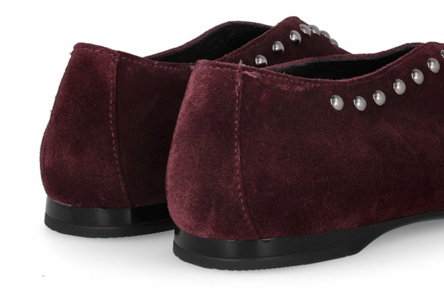 ZAPATO ABOTINADO BURDEOS TIANA NEGRO
