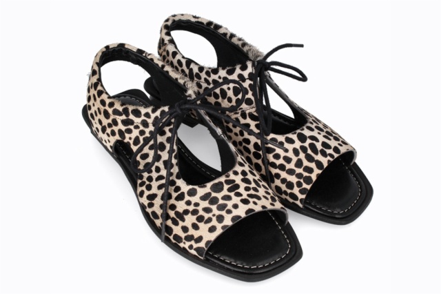 SANDALIA PONY MIREN NEGRO