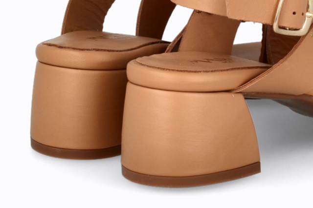 SANDALIA FLORENCIA SELMA CAMEL