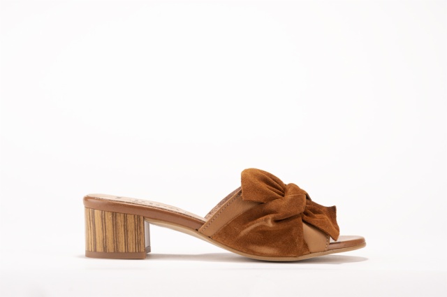 SANDALIA PALA LAZO CUERO