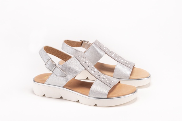 SANDALIAS TIRAS PLATA