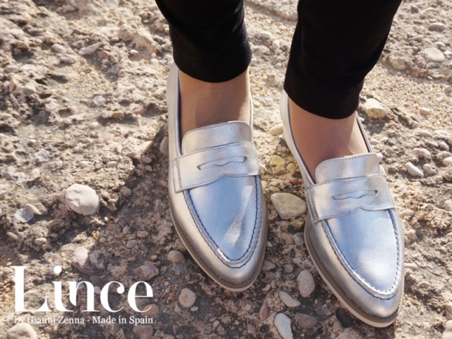 Zapatos plateados: el must de la temporada